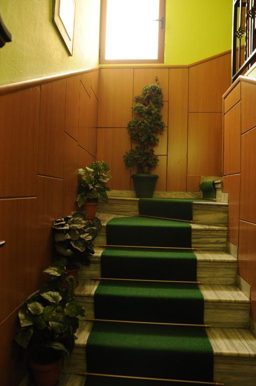 Parlamenti Hotell Tiranë