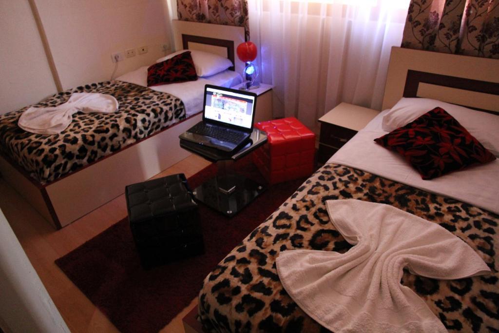 Parlamenti Hotell Tiranë