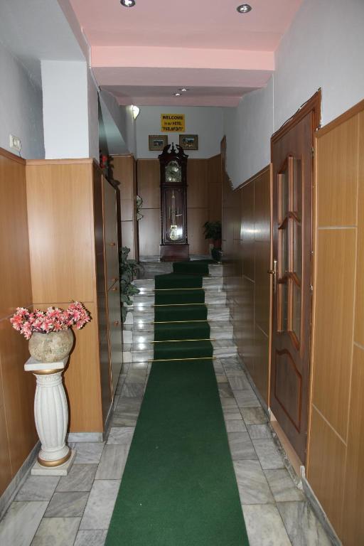Parlamenti Hotell Tiranë